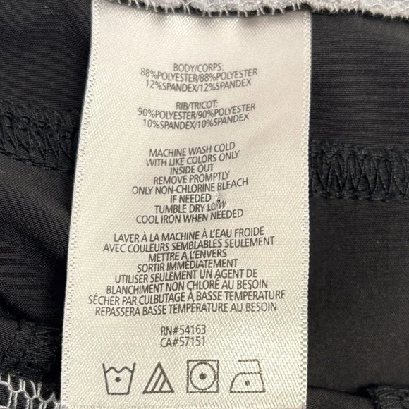 Calvin Klein Performance quick dry Capris - Picture 10 of 11